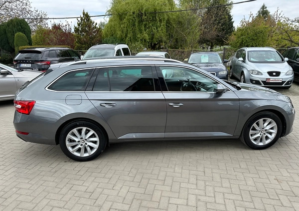 Skoda Superb cena 129000 przebieg: 19000, rok produkcji 2023 z Krzywiń małe 781